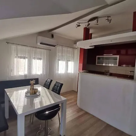 Two Bedroom With Terrace And Sea View Apartment